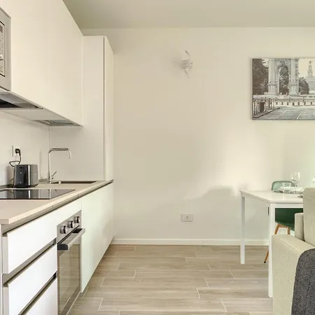 Apartman In Financial District 4 Pax Milánó