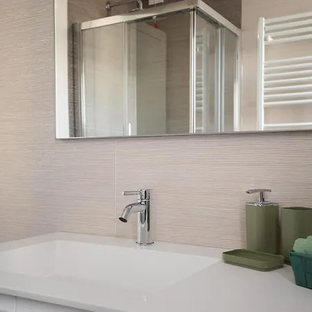 In Financial District 4 Pax Apartman *