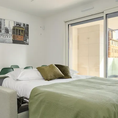 In Financial District 4 Pax Apartament Mediolan
